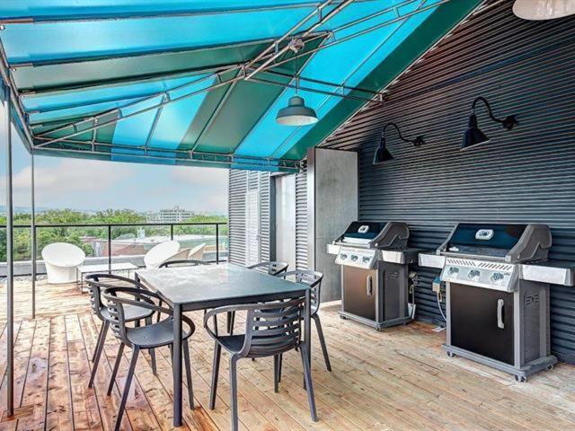 Penthouse On Charest - With Parking And Gym Apartamento Ciudad de Quebec Exterior foto